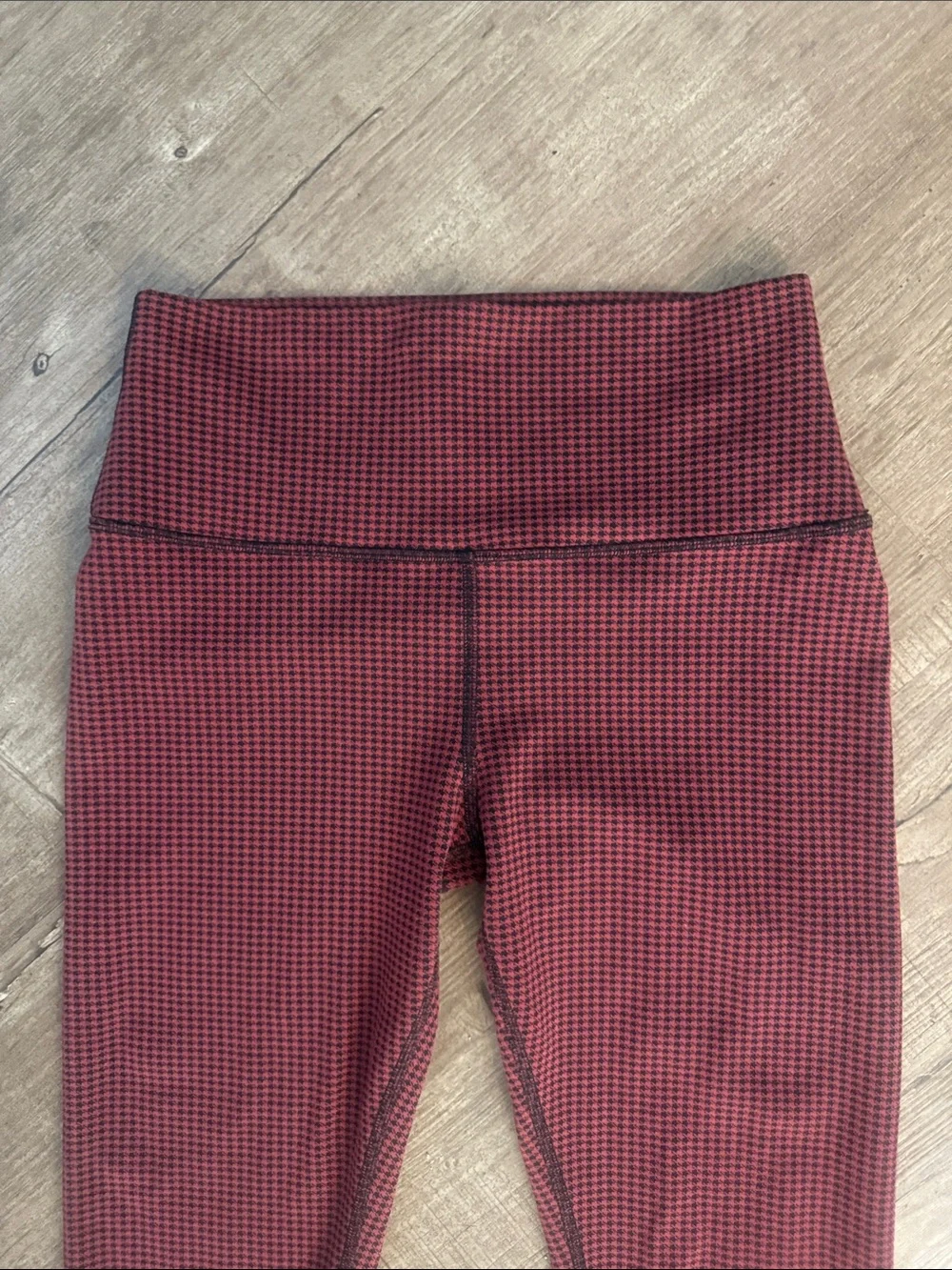 Alo Houndstooth Athletic Leggings for Women size XS
